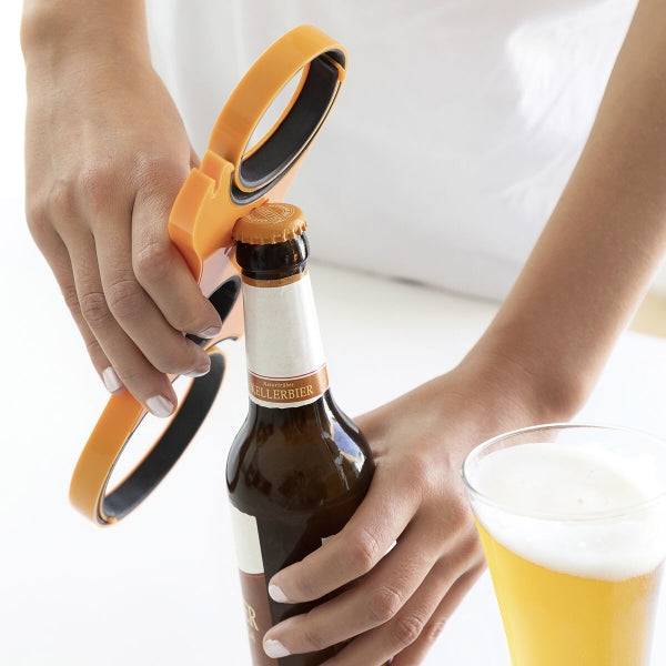 Desfăcător de Borcane Multifuncțional 5 în 1 Inovamarket folosit pentru a deschide o sticlă de bere, unealtă practică pentru bucătărie și petreceri.